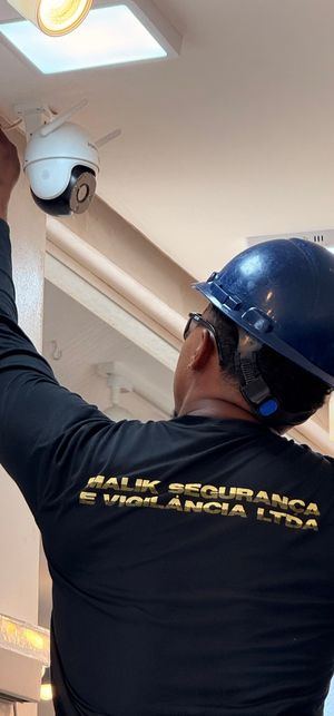 servico-de-instalacao-equipamentos-seguranca-no-para-malik-seguranca-privada (2)